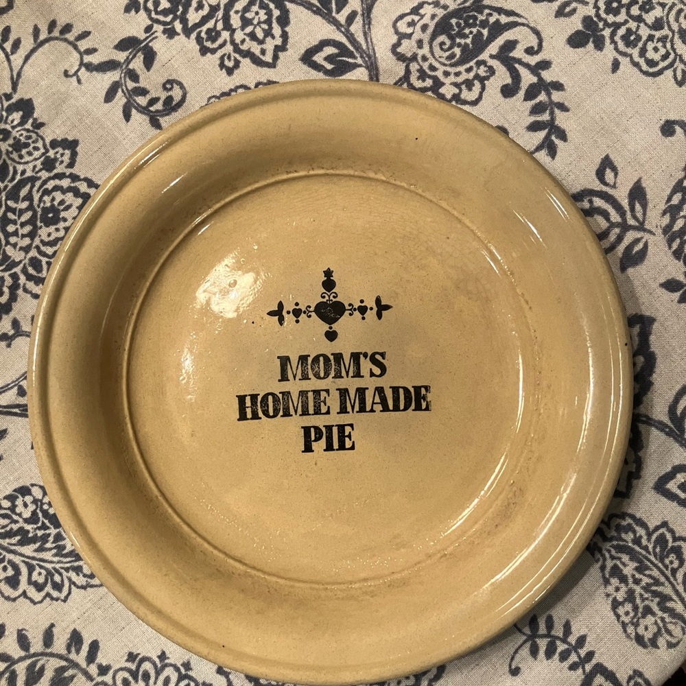 Vintage 'Mom's Home Made Pie' Decorative Pie Plate made in England